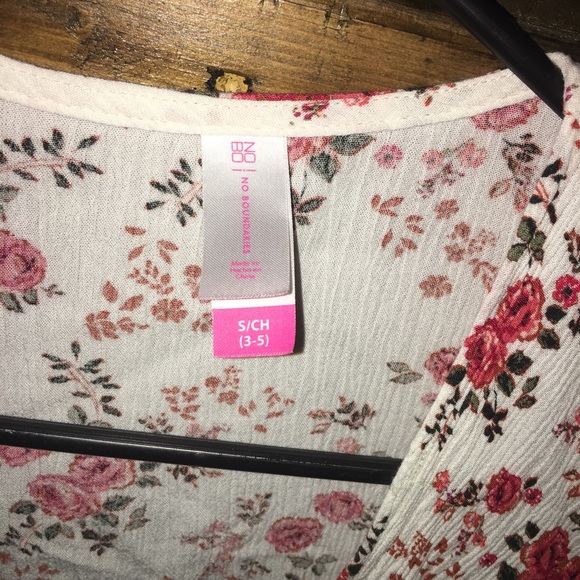 Crop top - Picture 2 of 3